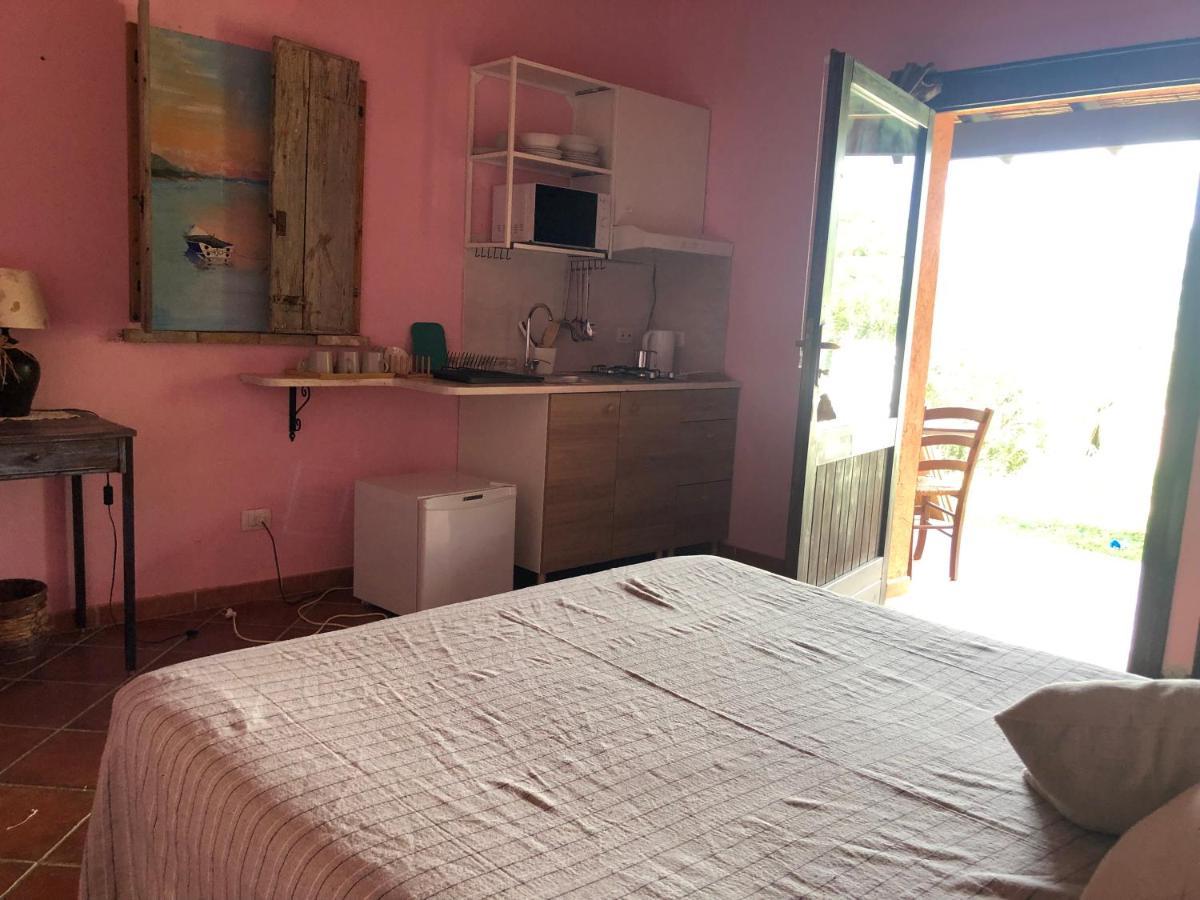 Amalfatah Hotel Теулада Екстериор снимка